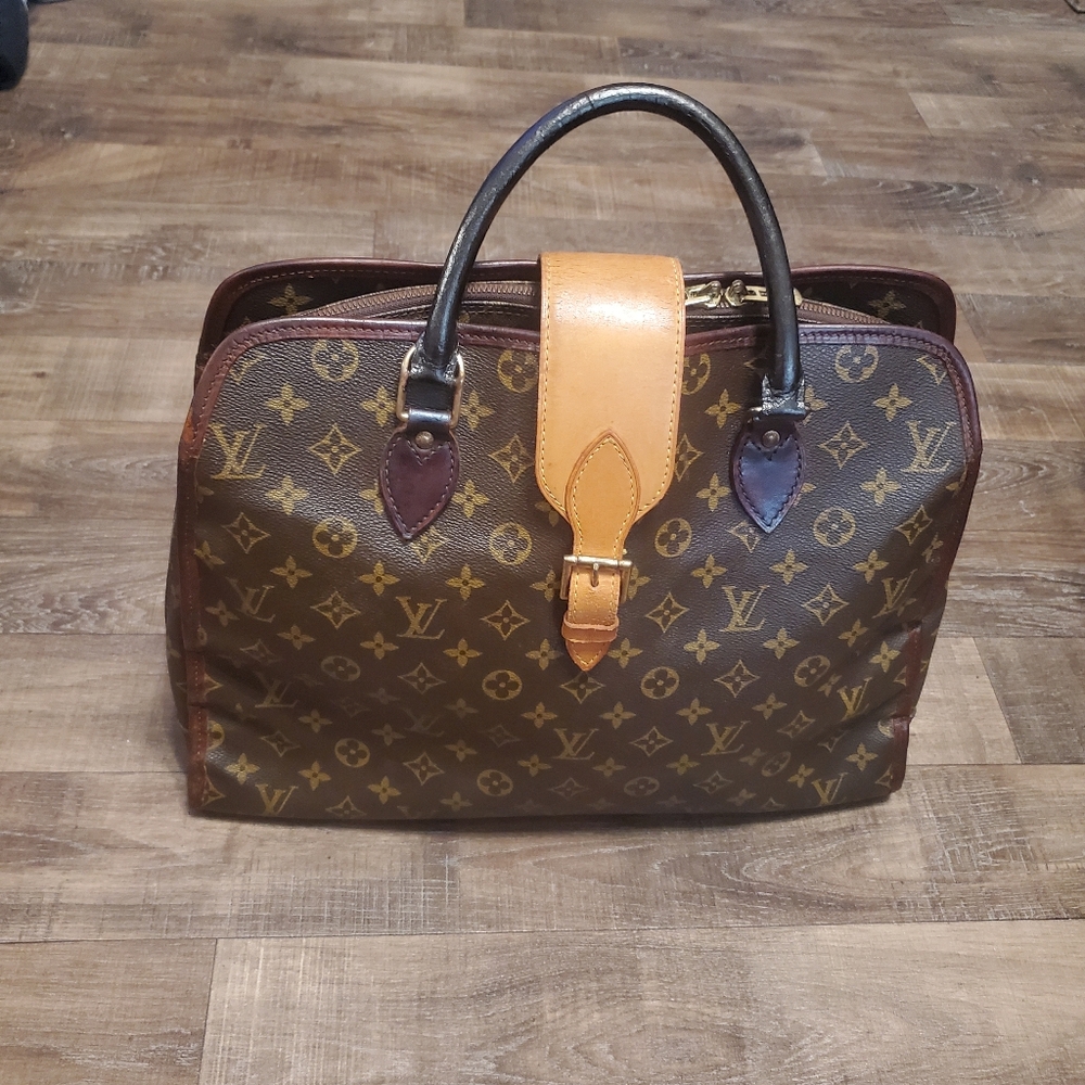 Louis Vuitton Luxury Brown Monogram Briefcase